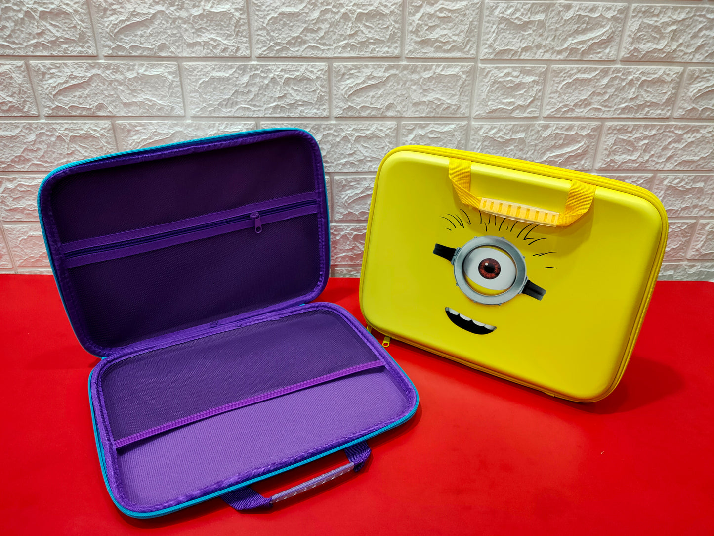 Smiggle hardcase mini briefcase